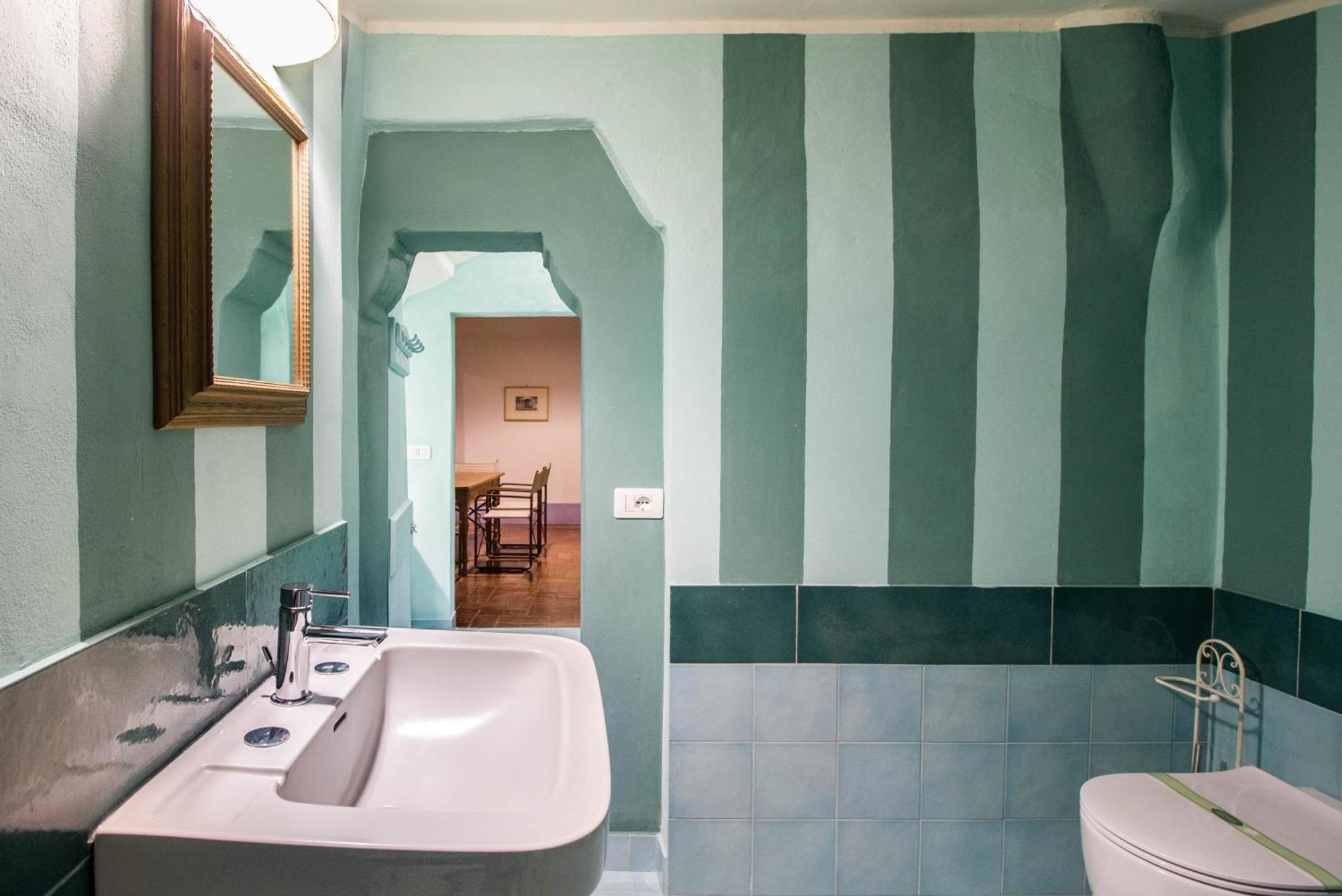 Castello Di San Fabiano Guest House มอนติโรนี ดาร์เบีย ภายนอก รูปภาพ