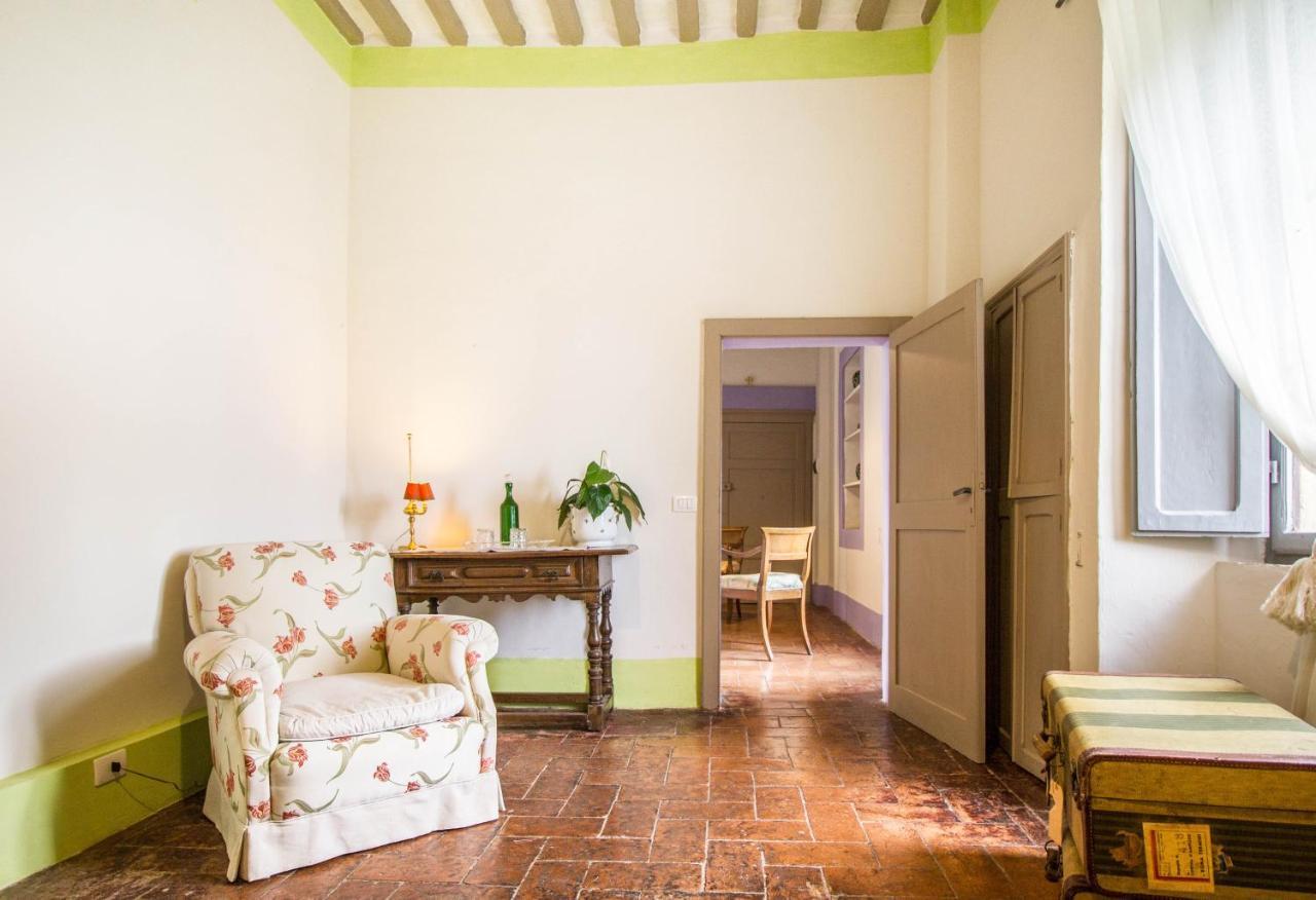 Castello Di San Fabiano Guest House มอนติโรนี ดาร์เบีย ภายนอก รูปภาพ