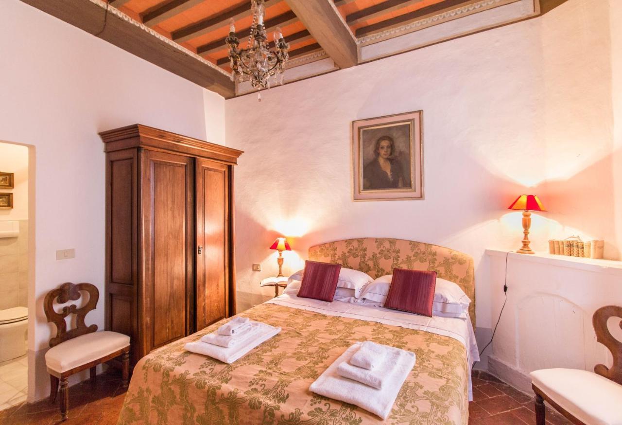 Castello Di San Fabiano Guest House มอนติโรนี ดาร์เบีย ภายนอก รูปภาพ