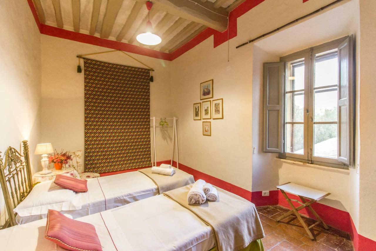 Castello Di San Fabiano Guest House มอนติโรนี ดาร์เบีย ภายนอก รูปภาพ